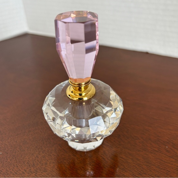 Perfume Scent Bottle with stopper Pink Top Refillable - Picture 2 of 7